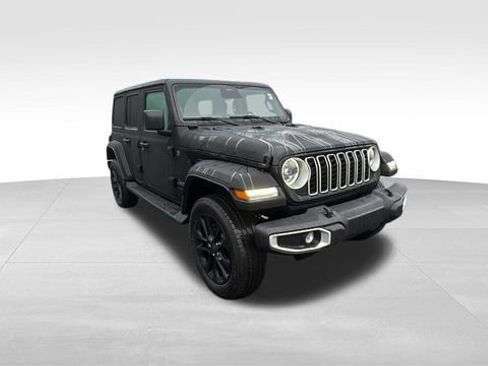 Used 2025 Jeep Wrangler Unlimited Sahara image 31