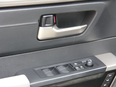 Used 2024 Toyota Tundra Limited AWD/4WD image 20