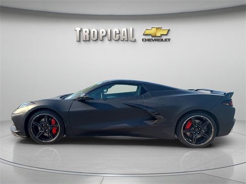 Used 2021 Chevrolet Corvette Stingray Premium Conv w/ Z51 Performance Package image 2