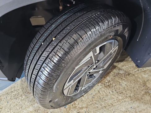 New 2026 Hyundai Tucson Blue SE image 29