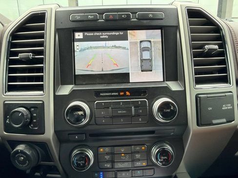 Used 2018 Ford F150 King Ranch w/ Equipment Group 601A Luxury AWD/4WD image 10