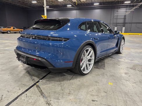 Used 2023 Porsche Taycan 4S AWD/4WD image 11