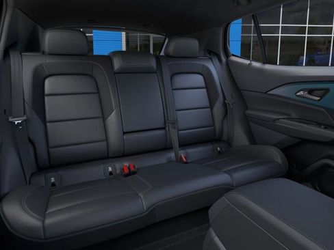 New 2026 Chevrolet Equinox EV LT AWD/4WD image 17