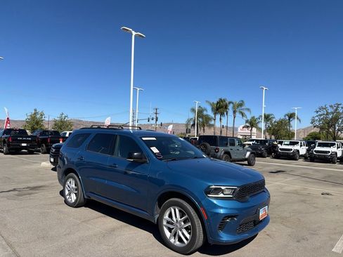 Used 2025 Dodge Durango GT AWD/4WD image 2