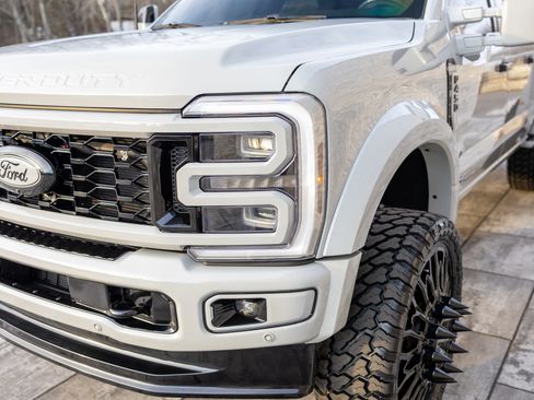 Used 2026 Ford F450 Platinum w/ Platinum Plus Package image 25