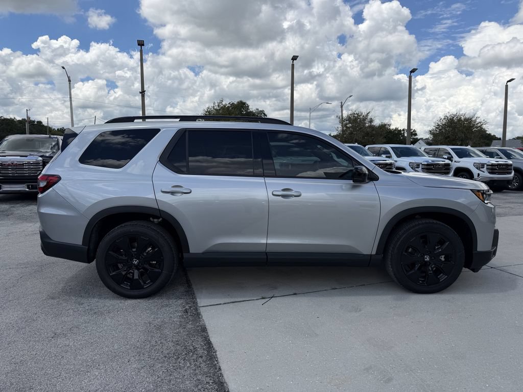 New 2026 Honda Pilot Black Edition image 3