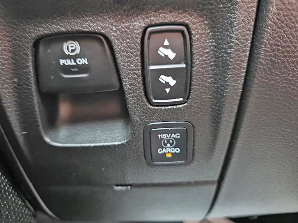 Used 2019 RAM 1500 Big Horn AWD/4WD image 35