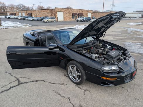 Used 2001 Chevrolet Camaro Z28 w/ SS Performance/Appearance Pkg image 56