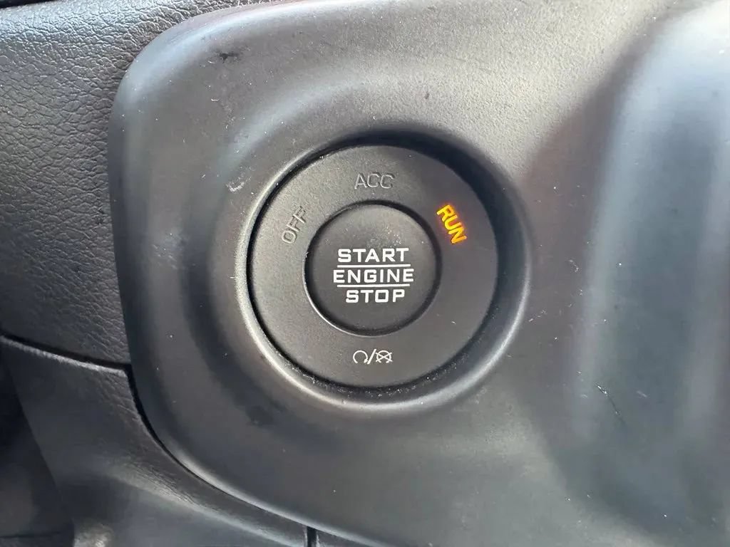 Used 2022 Jeep Gladiator Rubicon w/ Auxiliary Switch Group AWD/4WD image 25