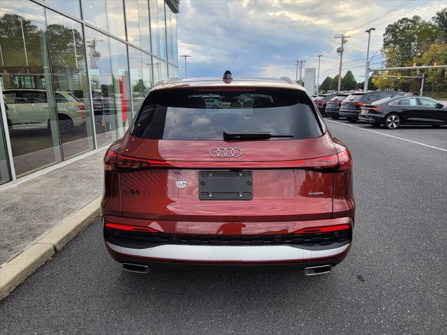 Used 2025 Audi Q5 Premium Plus w/ Premium Plus AWD/4WD image 7