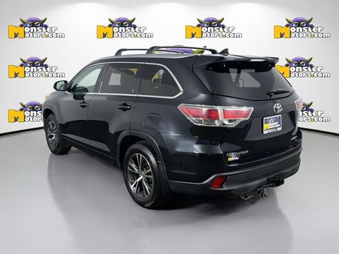 Used 2016 Toyota Highlander XLE AWD/4WD image 7