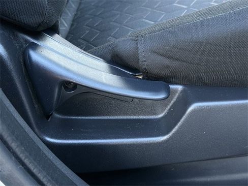 Used 2023 Mitsubishi Outlander Sport ES image 27