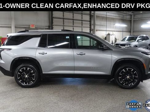 Used 2024 Chevrolet Traverse RS FWD image 8