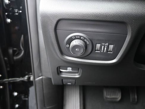 New 2025 Jeep Grand Cherokee L Overland image 27