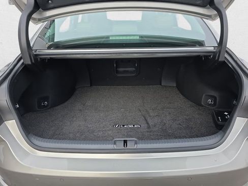 Used 2019 Lexus ES 350 w/ Premium Package image 12