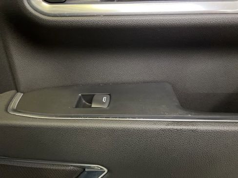 Used 2025 Chevrolet Silverado 2500 LT w/ Convenience Package image 64