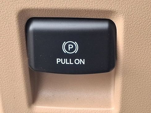 Used 2023 Ford F150 XLT AWD/4WD image 24