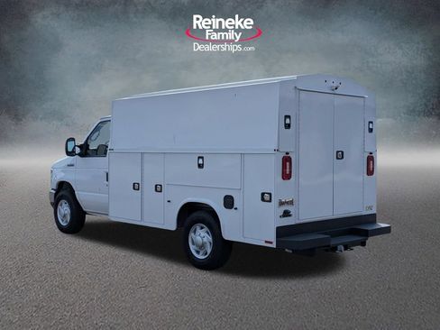 New 2026 Ford E-350 and Econoline 350 Super Duty w/ Power Equipment Group RWD image 7