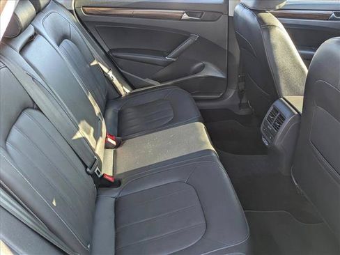 Used 2020 Volkswagen Passat 2.0T SEL FWD image 17
