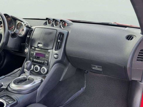 Used 2015 Nissan 370Z Coupe RWD image 59