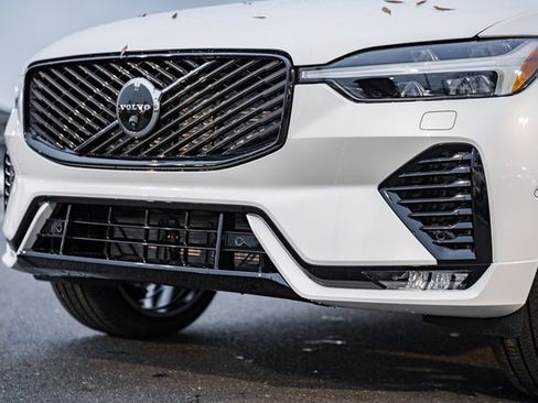 New 2026 Volvo XC60 B5 Ultra w/ Climate Package image 14