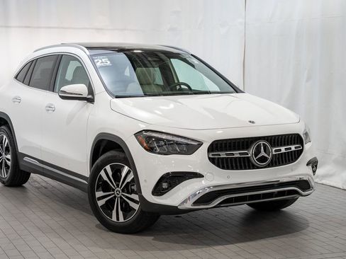 Used 2025 Mercedes-Benz GLA 250 image 1