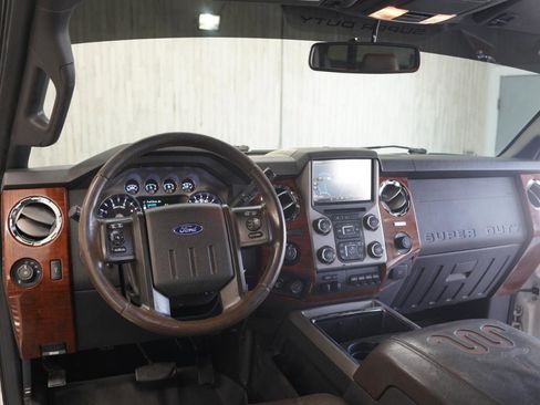 Used 2016 Ford F250 King Ranch w/ FX4 Off-Road Package AWD/4WD image 11
