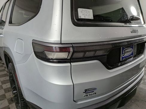 New 2026 Jeep Grand Wagoneer Limited AWD/4WD image 13