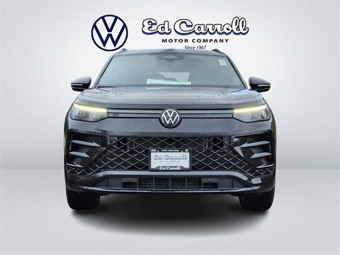 New 2026 Volkswagen Tiguan SE R-Line image 2