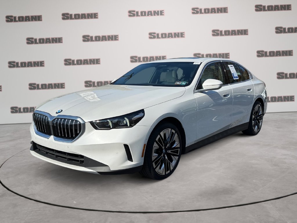 Used 2026 BMW 530i xDrive AWD/4WD image 1