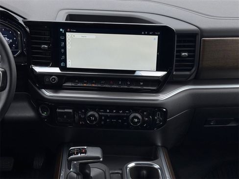 Certified 2025 Chevrolet Silverado 1500 High Country w/ Midnight Edition image 13