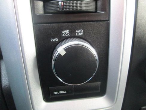 Used 2009 Dodge Ram 1500 Truck SLT image 16