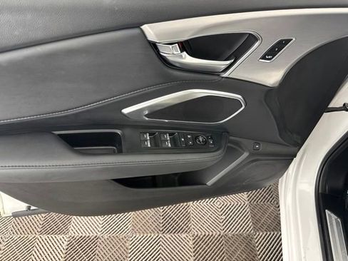 Used 2024 Acura RDX SH-AWD image 22