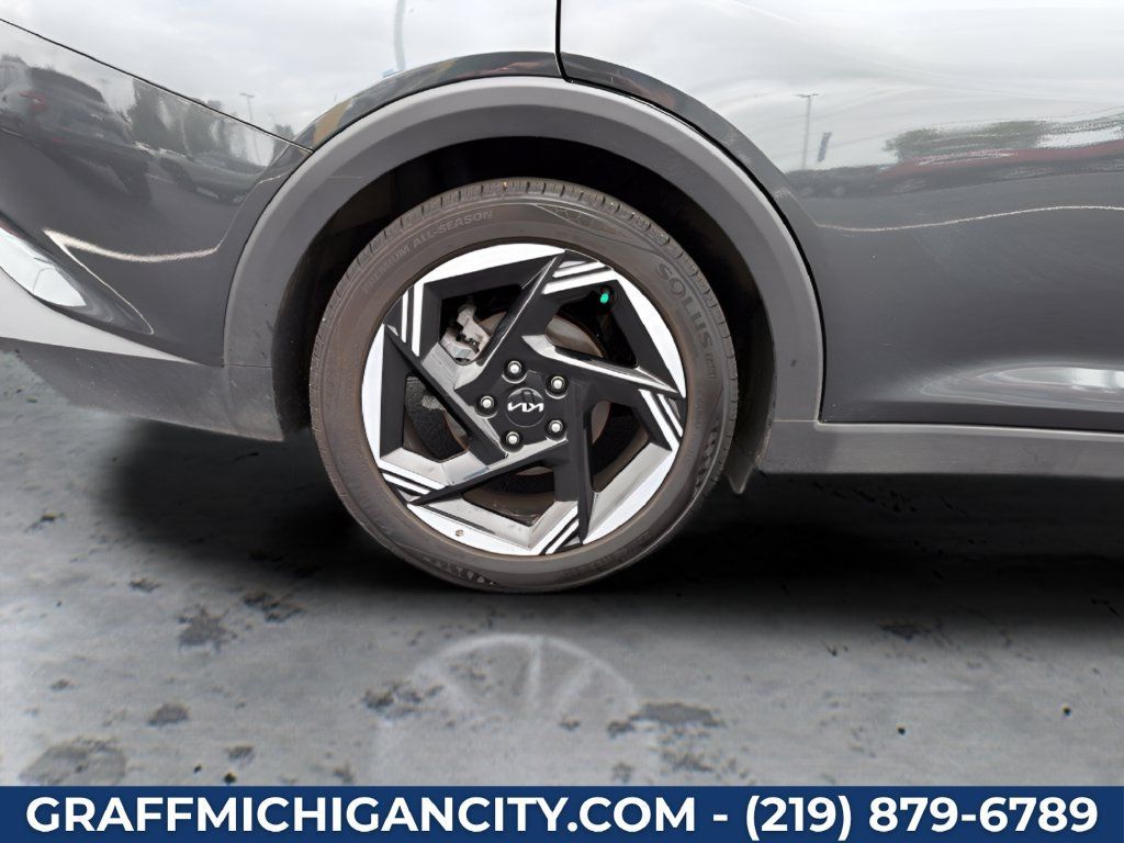 Used 2025 Kia K4 EX FWD image 30
