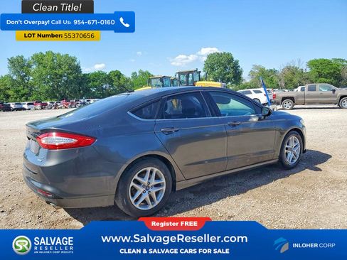 Used 2015 Ford Fusion SE FWD image 4