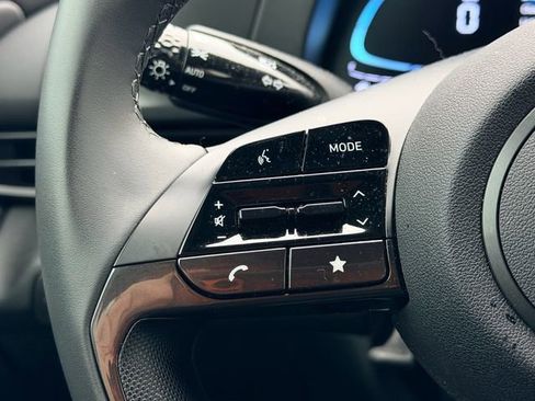 Used 2025 Hyundai Elantra Sport image 23