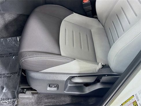 Certified 2025 Toyota Tacoma TRD Off-Road image 18