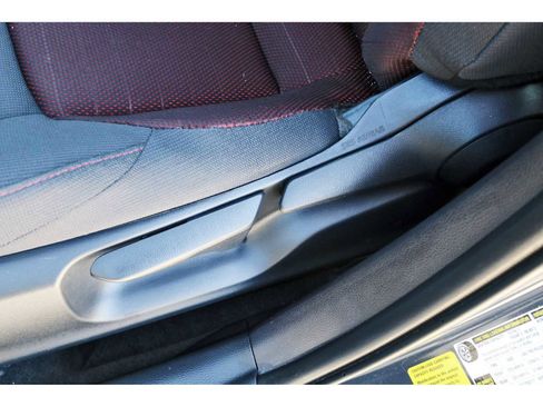 Used 2025 Toyota Corolla SE image 27