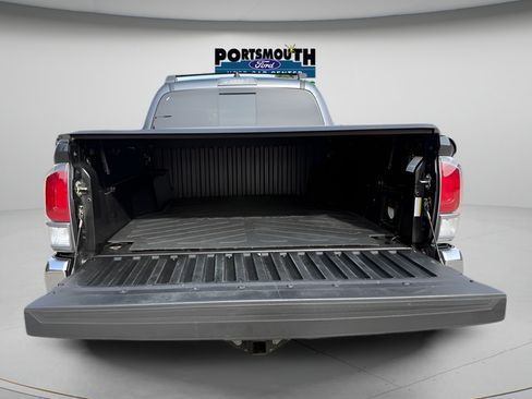 Used 2023 Toyota Tacoma TRD Off-Road AWD/4WD image 12
