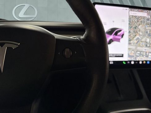 Used 2021 Tesla Model Y Long Range image 24