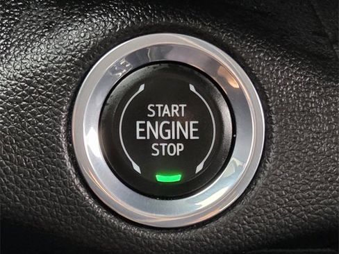 Used 2021 Buick Envision Essence w/ Sport Touring Package image 25