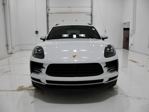 Used 2021 Porsche Macan image 2