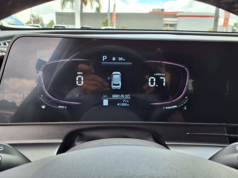 Used 2023 Kia Sportage EX FWD image 17