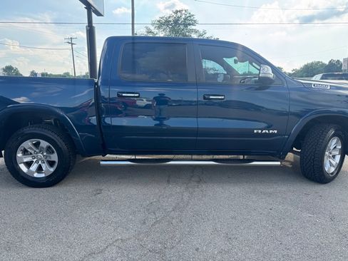 Used 2022 RAM 1500 Laramie AWD/4WD image 9