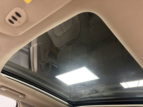 Used 2013 Lincoln MKX FWD image 10