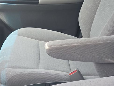 Used 2017 Toyota Sienna LE FWD image 19