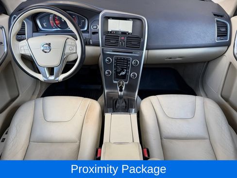 Used 2015 Volvo XC60 T5 AWD/4WD image 23