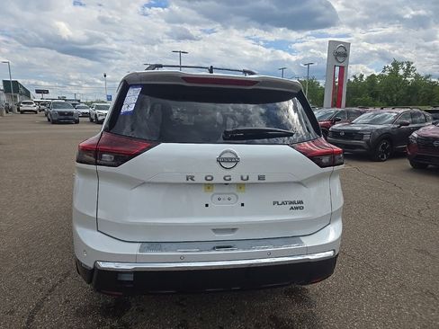 New 2026 Nissan Rogue Platinum w/ Platinum Premium Package AWD/4WD image 5