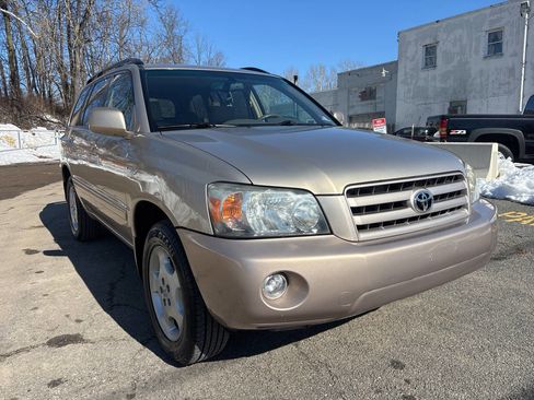 Used 2005 Toyota Highlander Limited image 7