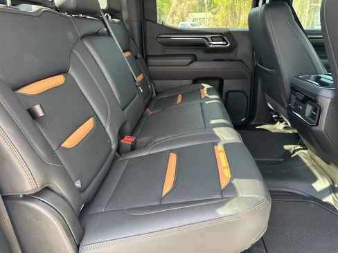 Used 2024 GMC Sierra 1500 AT4 w/ Technology Package image 16